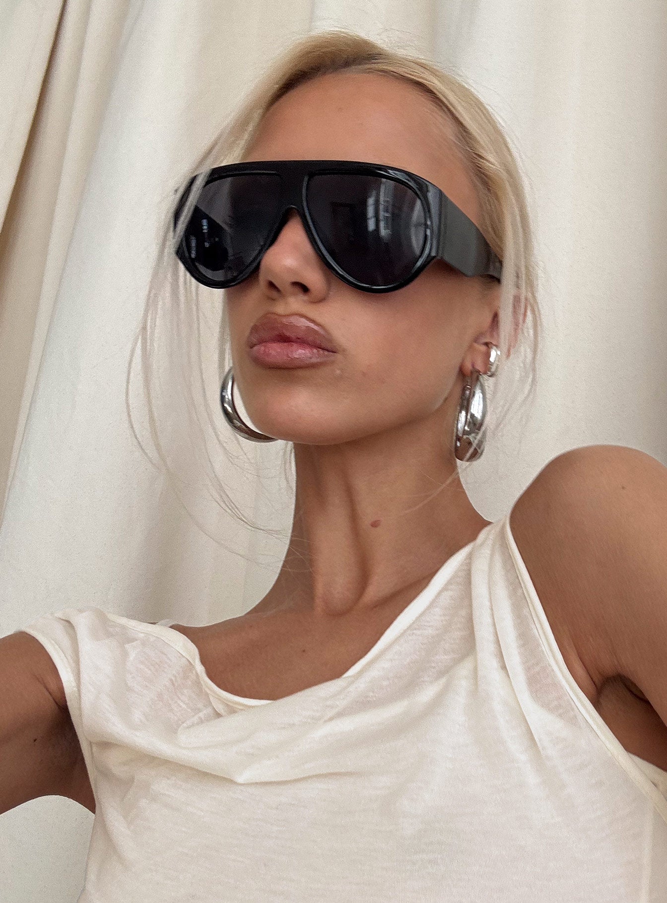 Nobody But You Oversized Sunglasses Black