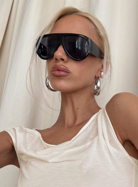 Nobody But You Oversized Sunglasses Black