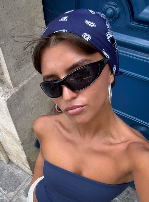 Rave On Sunglasses Black