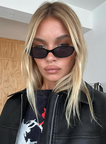 Wonderful World Sunglasses Black