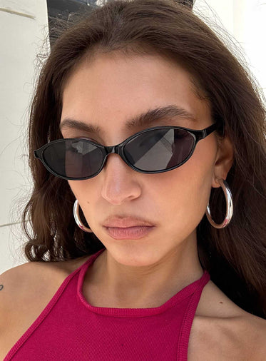 Wonderful World Sunglasses Black