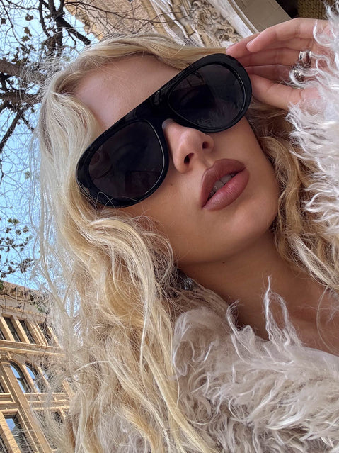 Amorra Oversized Aviator Sunglasses Black