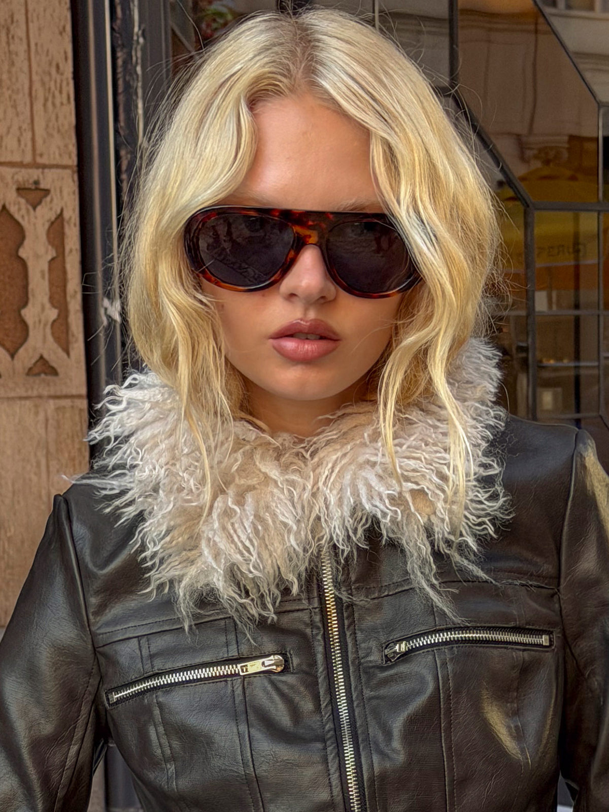 Amorra Oversized Aviator Sunglasses Tort