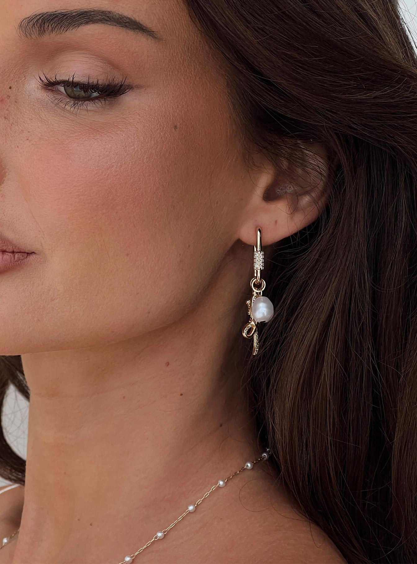 Plus One Charm Earrings Gold