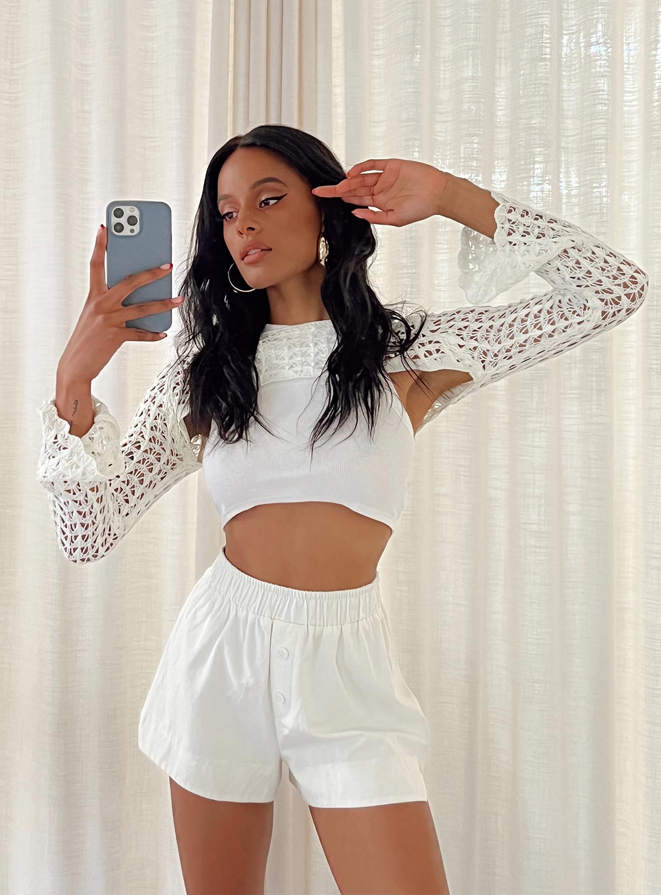 Shorts Elasticated waistband Faux buttons at front