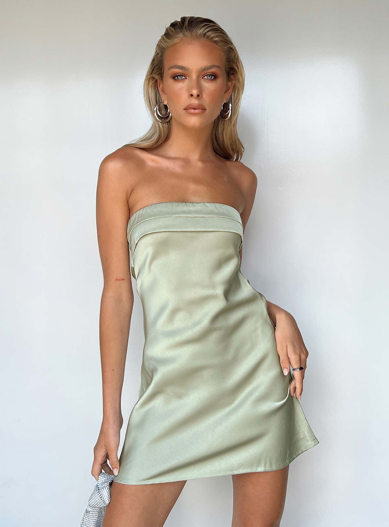 Mini Dresses Mint Velvet Philippa Dress Clio Peppiatt Night Shade Strapless Chiffon-trimmed Embellished Velvet Mini Mini Dresses Mint Velvet Philippa Dress Clio Peppiatt Night Shade Strapless Chiffon-trimmed Embellished Velvet Mini
