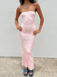 Front view of model wearing  front Princess Polly Sweetheart Neckline  Oscar Midi Dress Pink Floral