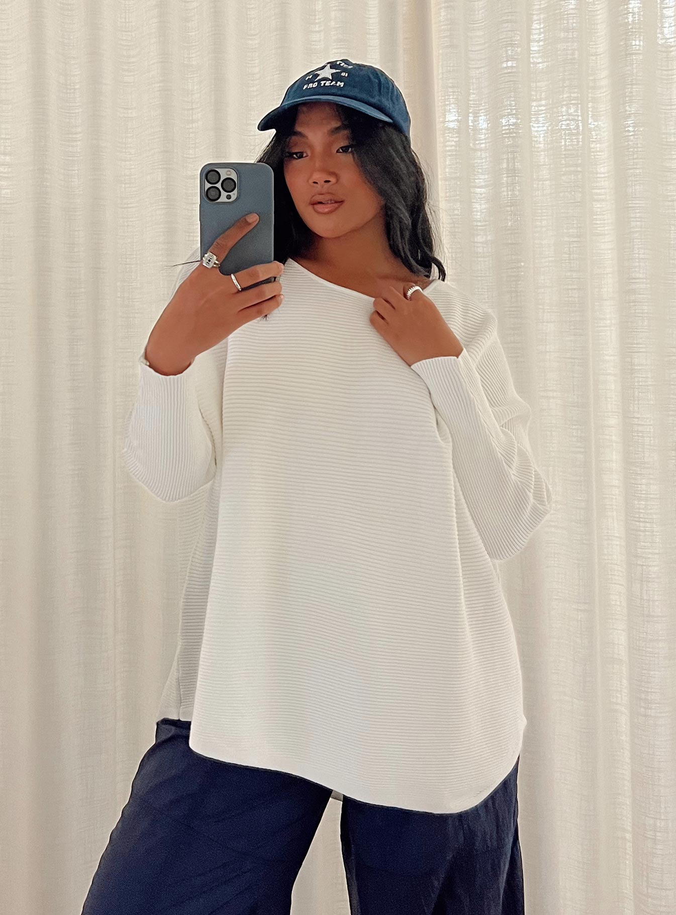 Radio Star Sweater White Princess Polly  long 