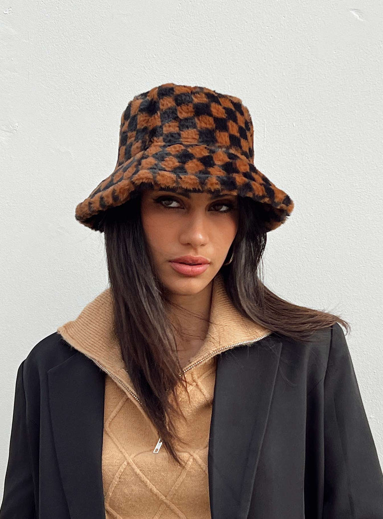 Bucket hat Faux fur material  Check print  Soft brim  Adjustable inner band  Fully lined