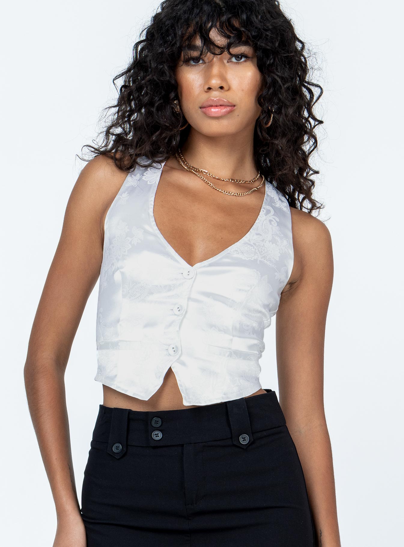 Front view of model wearing  front Princess Polly Sleeveless Scoop Neck  Kenan Top White