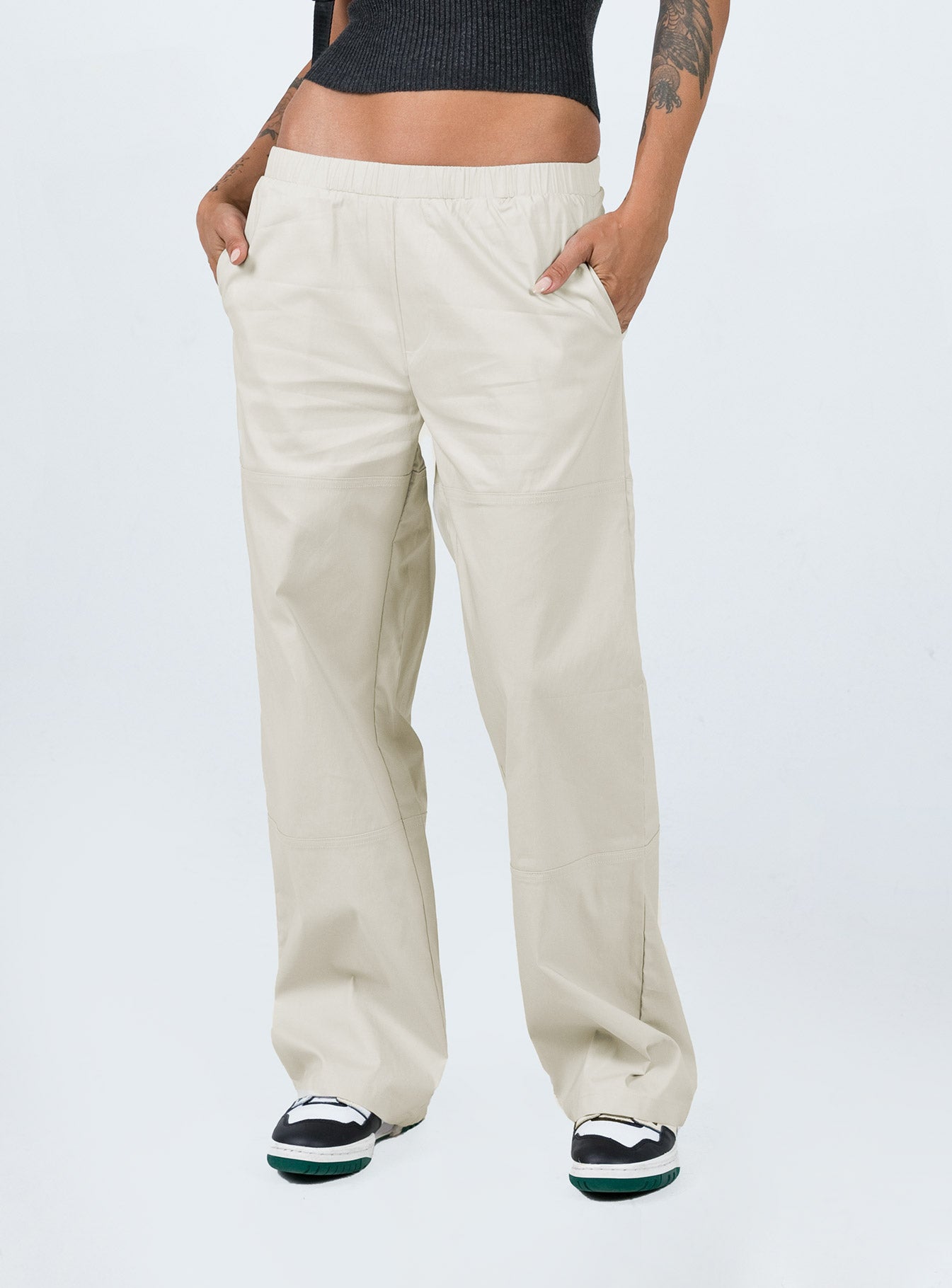 Kent Parachute Pants Beige