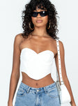 Strapless crop top Mesh material Sweetheart neckline Stitched bust