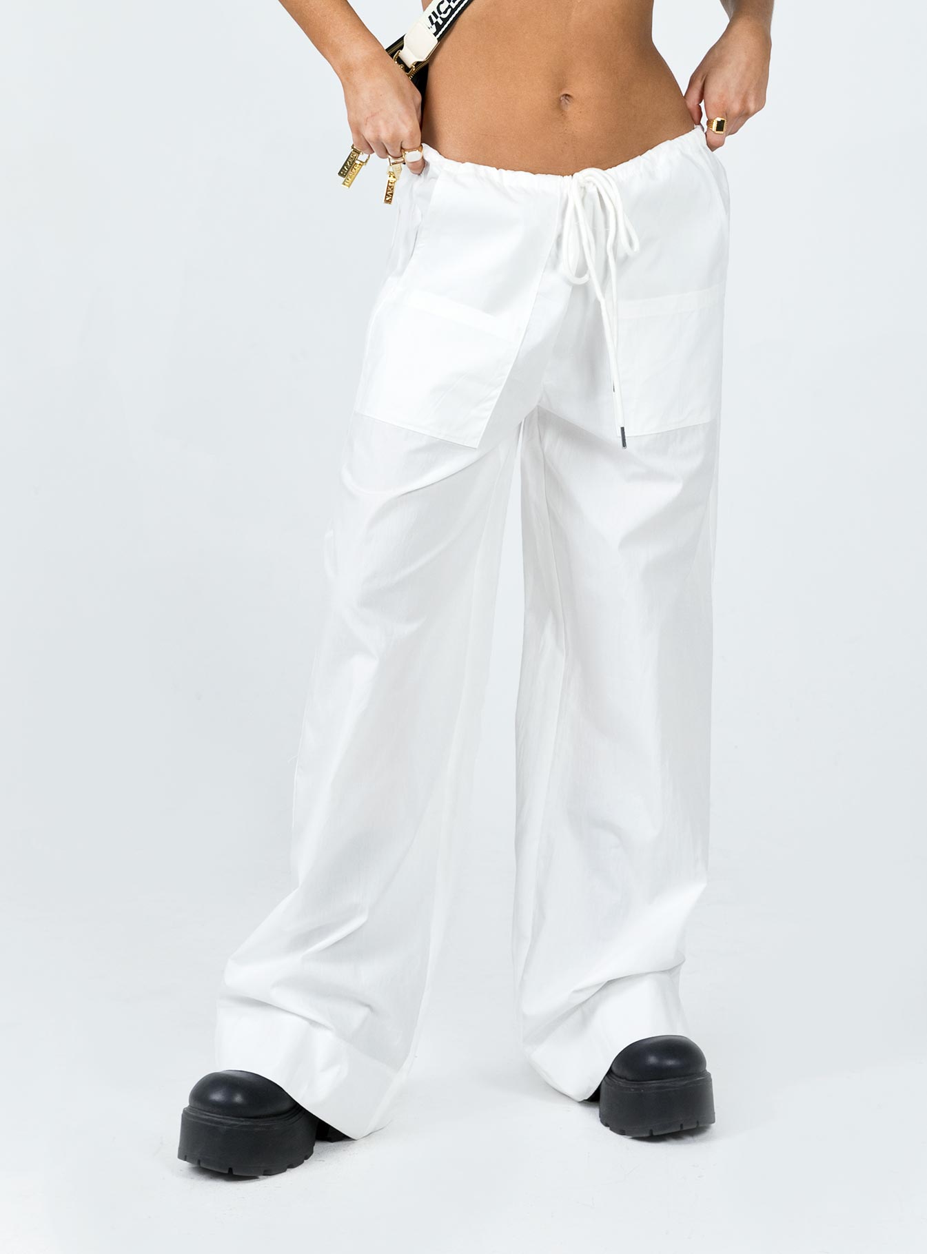 The niel pants white