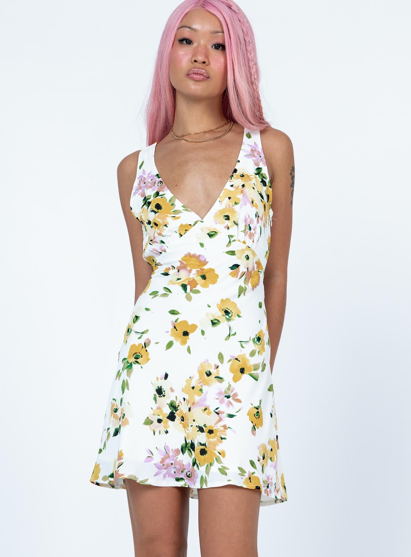 princess polly nellie mini dress Pink zip closure V Nellie Dress White Yellow Floral