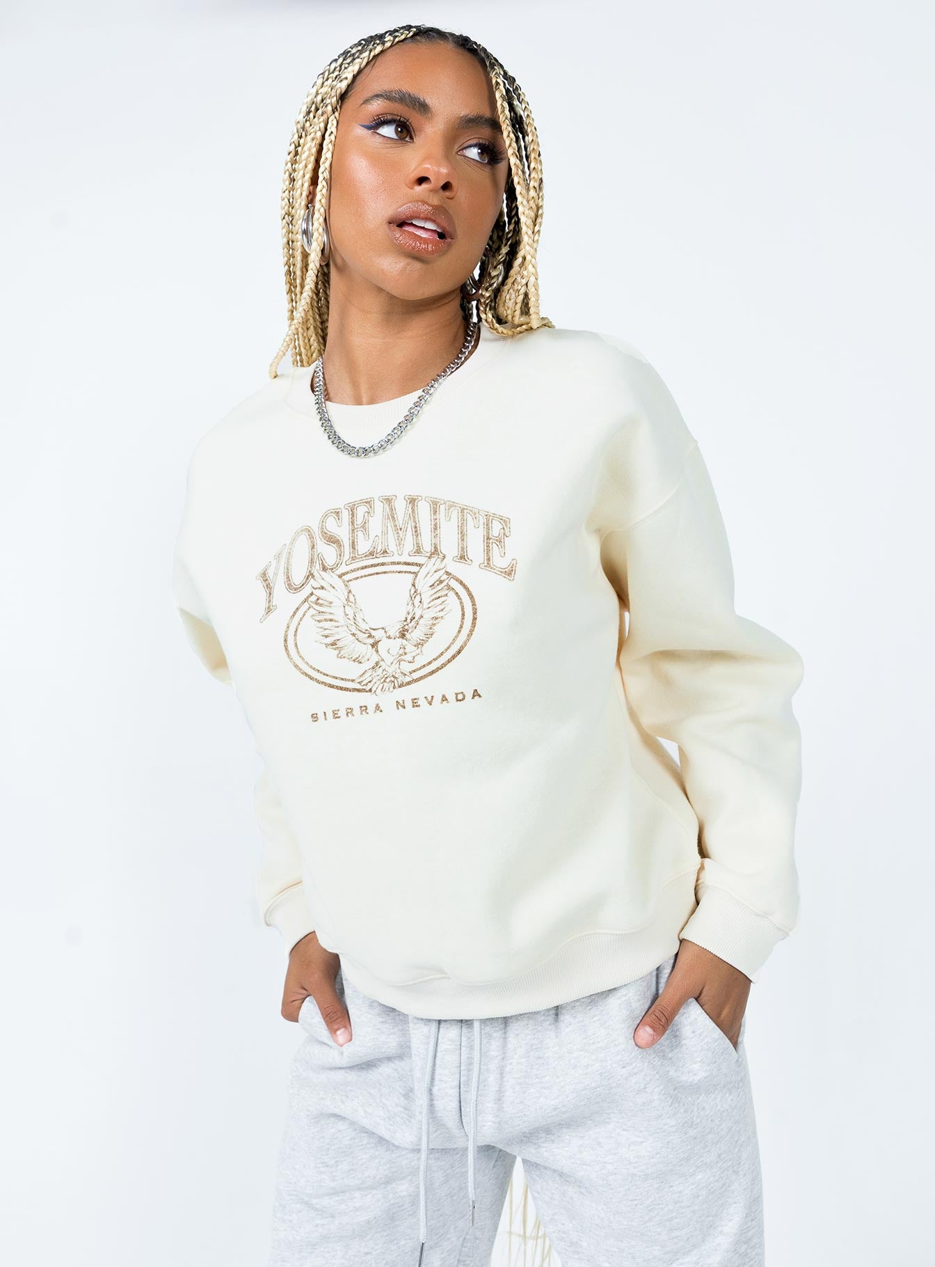 Cream hotsell white sweatshirt