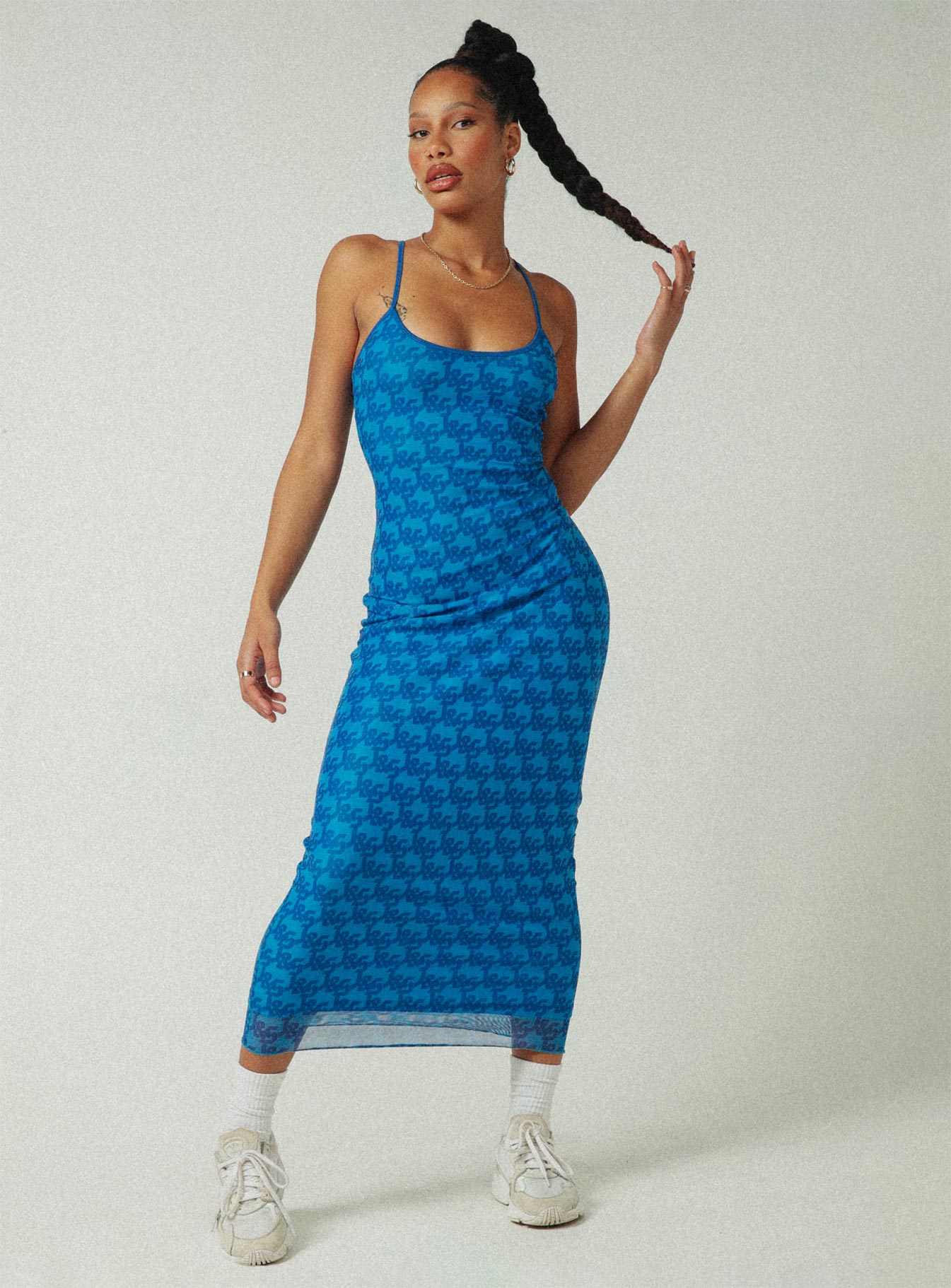 Front view of model wearing  front Princess Polly Scoop Neck  JGR & STN Cassie Maxi Dress Blue