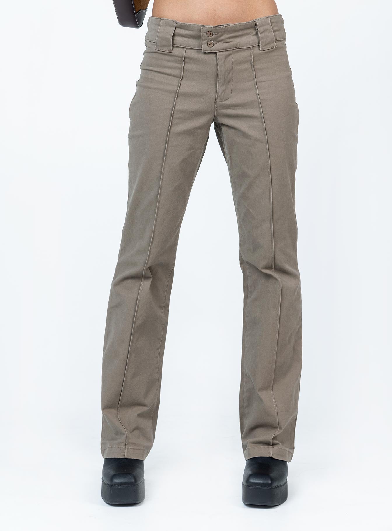Front view of model wearing  front Princess Polly  Bass Drop Mid Rise Bootleg Pant Khaki