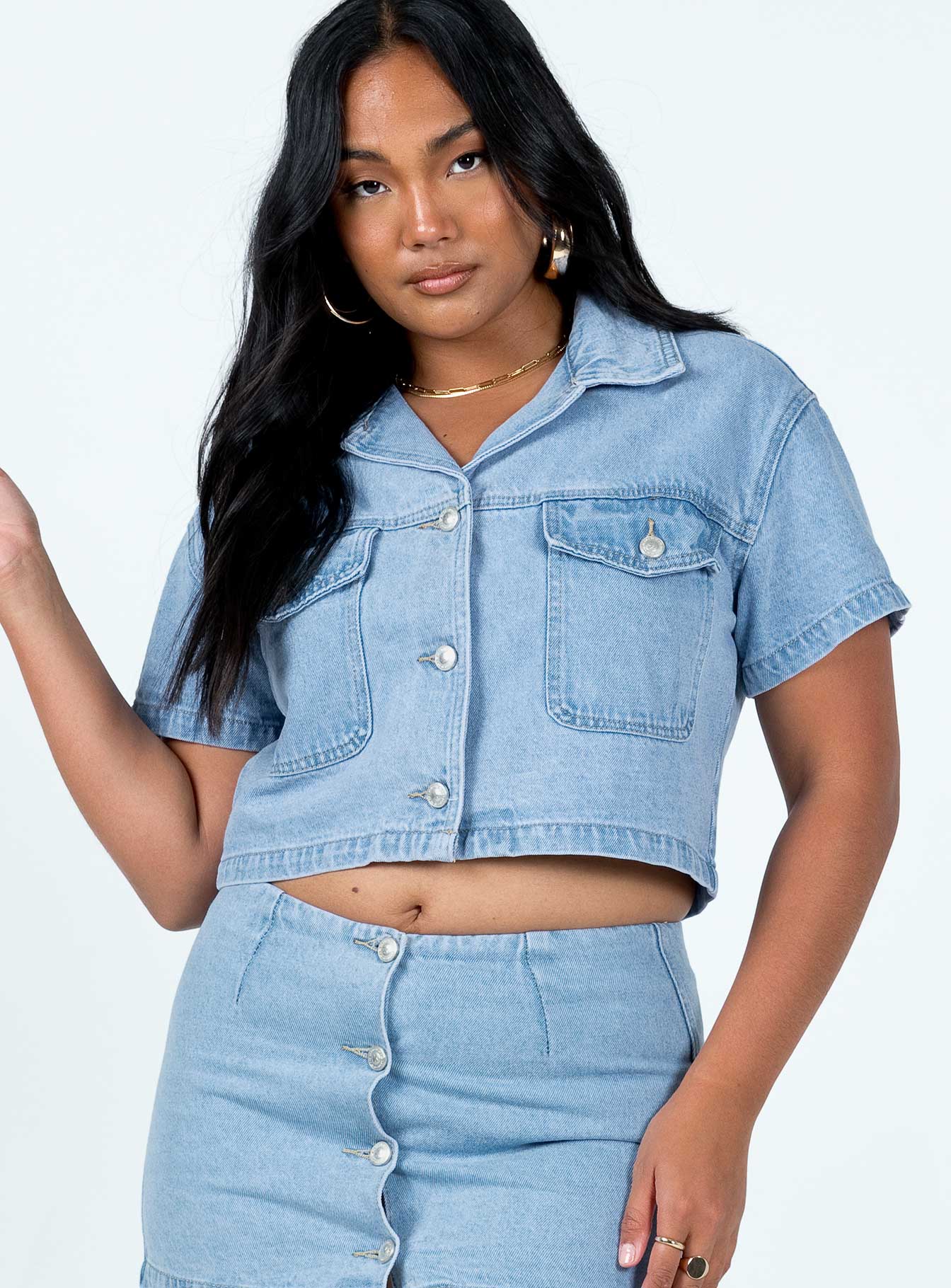 Short waist hotsell denim jacket