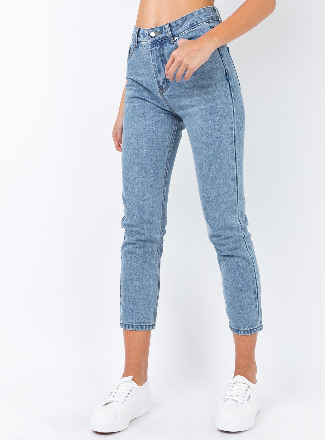 Front view of model wearing  front Princess Polly High Waisted  Gemini Mom Jeans Pale Blue