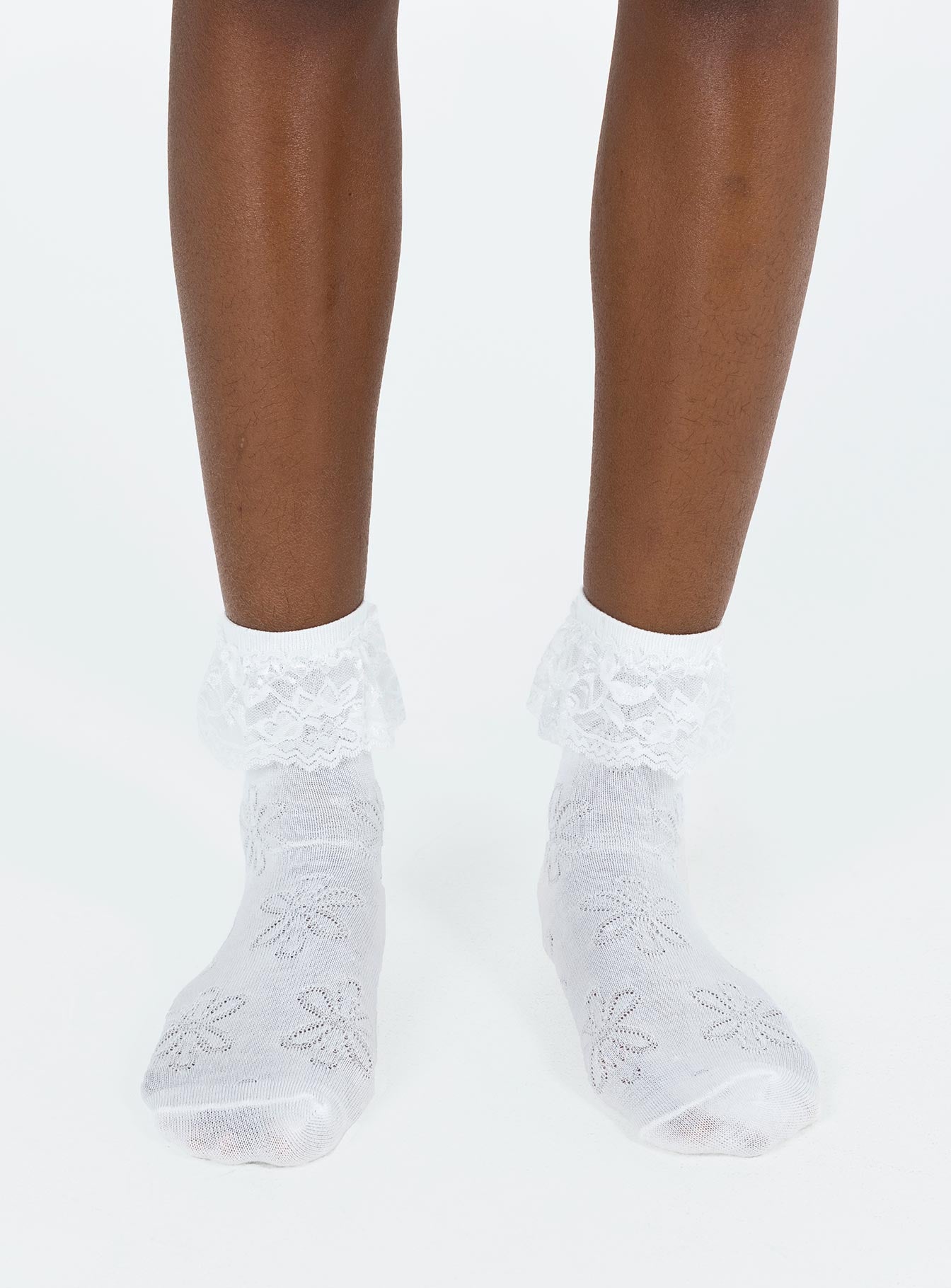 Socks Floral design Lace frill detail at cuff Good stretch