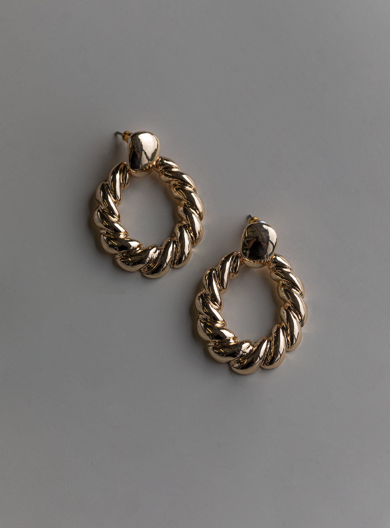 Earrings Gold-toned  Stud fastening  Rope look hoop 