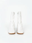 Izuka Ankle Boots White