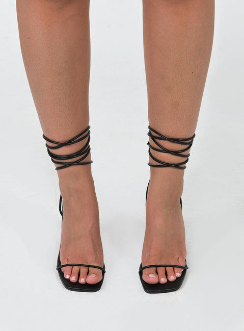 Heels Squared toe Single thin strap upper Ankle wrap fastening Shaved block heel