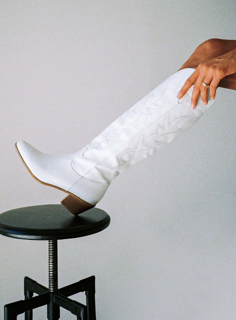 Billini Urson Boots White