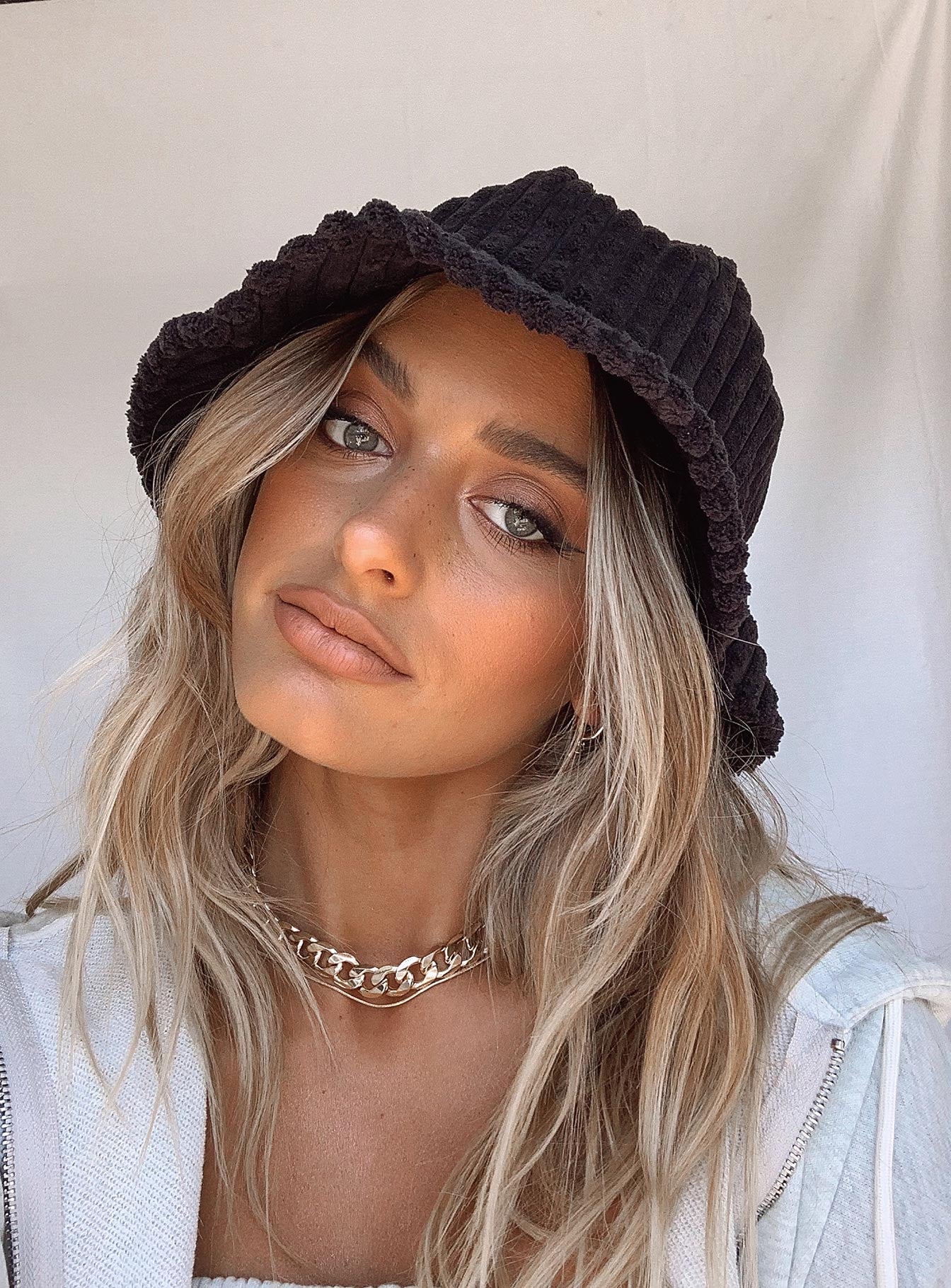 The Vintage Bucket Hat Black