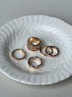 Rings Pack of five Varied styles