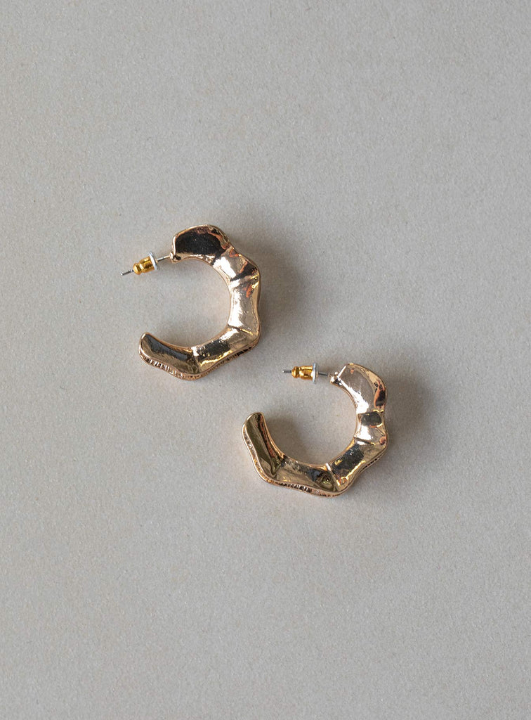 Bonnie Hoop Earrings Gold