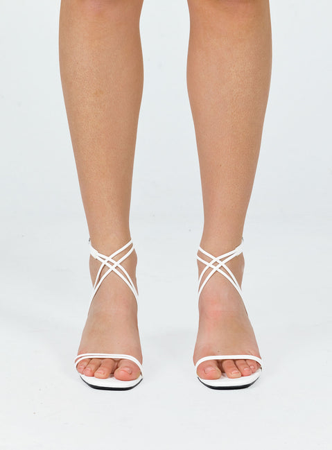 Therapy Stunna Heels White