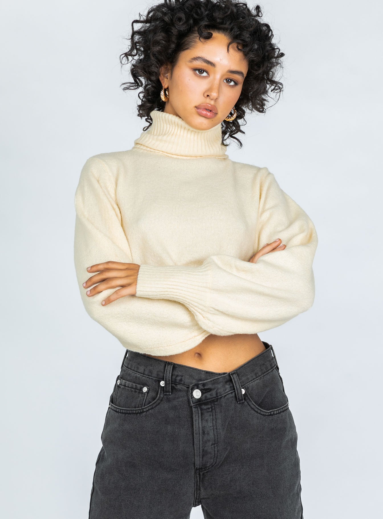 Zahara Cropped Turtleneck Sweater Cream | Princess Polly