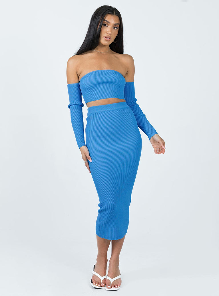 Matching set Ribbed material Long sleeve crop top Off the shoulder design Fixed sleeves at side Midi skirt Elasticated waistband