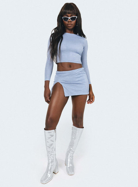 Front view of model wearing  front Princess Polly Sleeveless Sweetheart  Bold Move Long Sleeve Top Blue Lurex