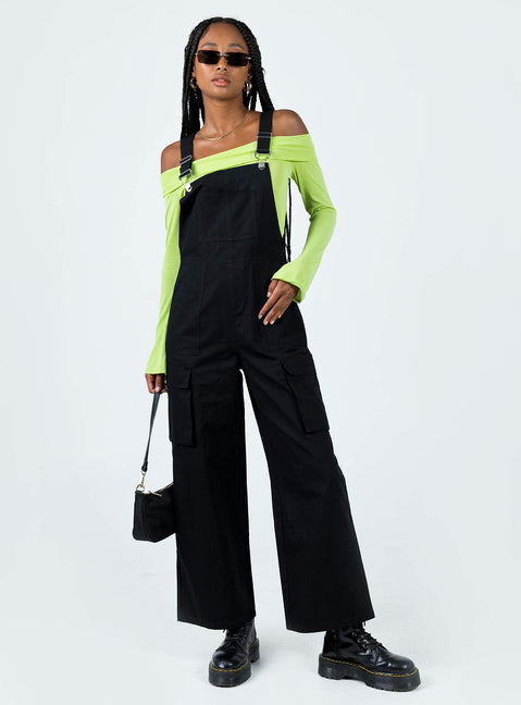 Overalls Adjustable shoulder straps  Large chest pocket  Invisible zip fastening at hip Four classic pockets  Cargo style leg pockets Straight leg 