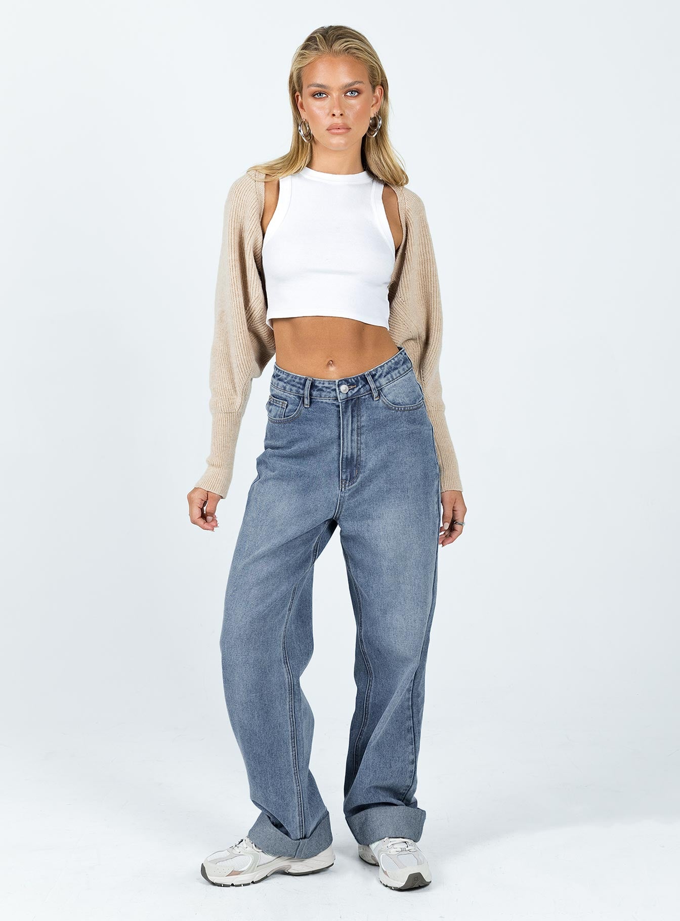 Front view of model wearing  front Princess Polly High Waisted  Zeira Wide Leg Jeans Mid Wash Denim