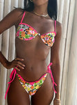 Bikini top Printed design Balconette style  Wired cups  Adjustable shoulder straps  Clasp fastening Unpadded