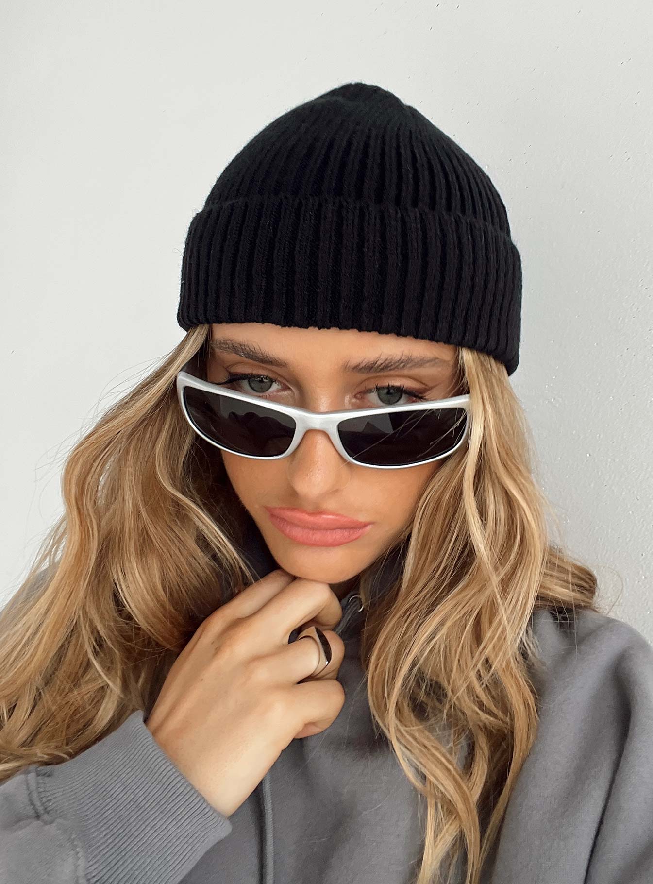 Knit beanie Foldable brim Thick knit material Pinched top Double lined