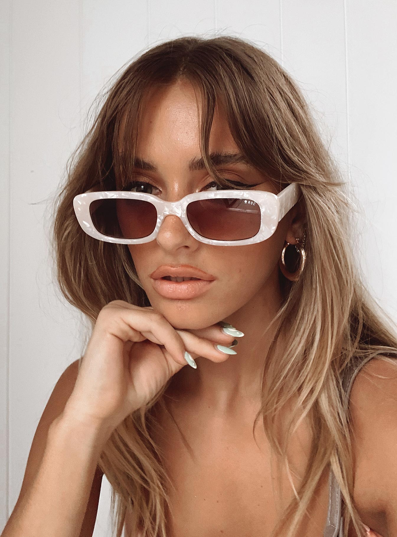 Pieces oversized circle sunglasses with pearl edge and pink frame | ASOS