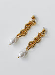 Kanan Pearl Earrings Gold / White