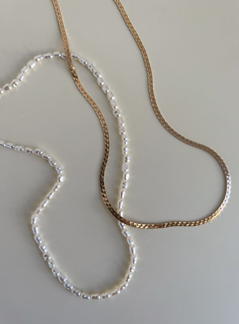 In The Zone Necklace Set Gold / White