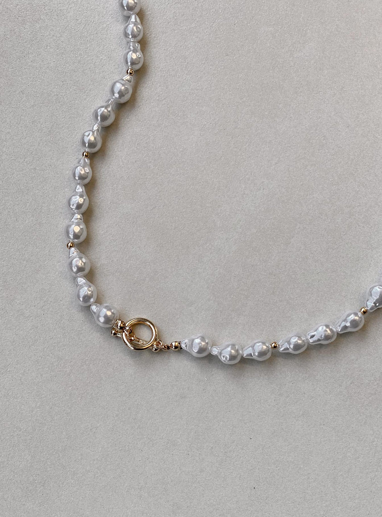 Nicolo Necklace Pearl