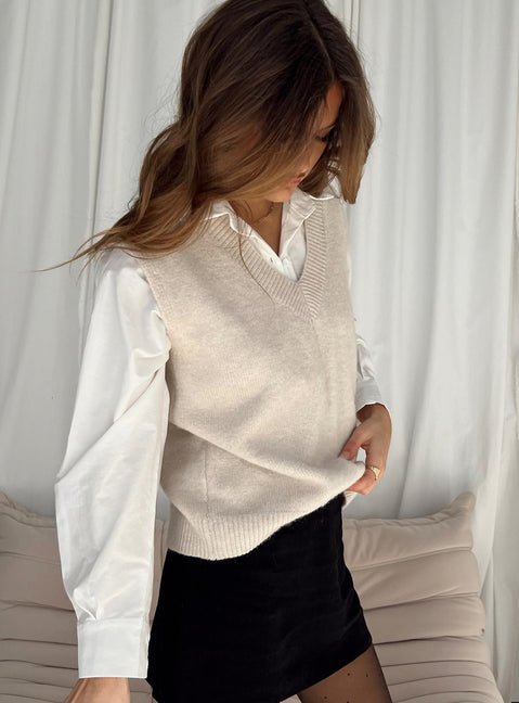 front view of model wearing Princess Polly Lexie Sweater Vest Cream Cropped Jumpers 