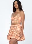 Matching set Gingham print  Strapless crop top  Inner silicone strip at bust  Knot at bust  High waisted mini skirt  Elasticated waistband  Tiered design 