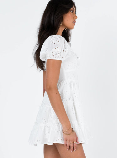 Page 2 for White Mini Graduation Dresses | Princess Polly Page 2 for White Mini Graduation Dresses | Princess Polly