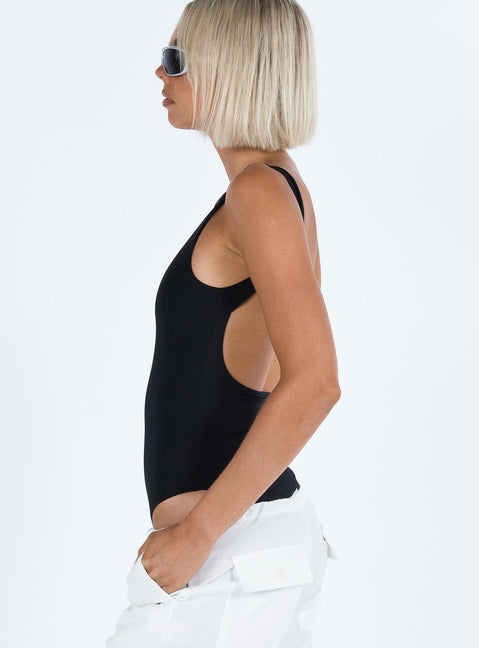 side view of model wearing Princess Polly Coomba Backless Bodysuit Black Sleeveless Scoop Neck 