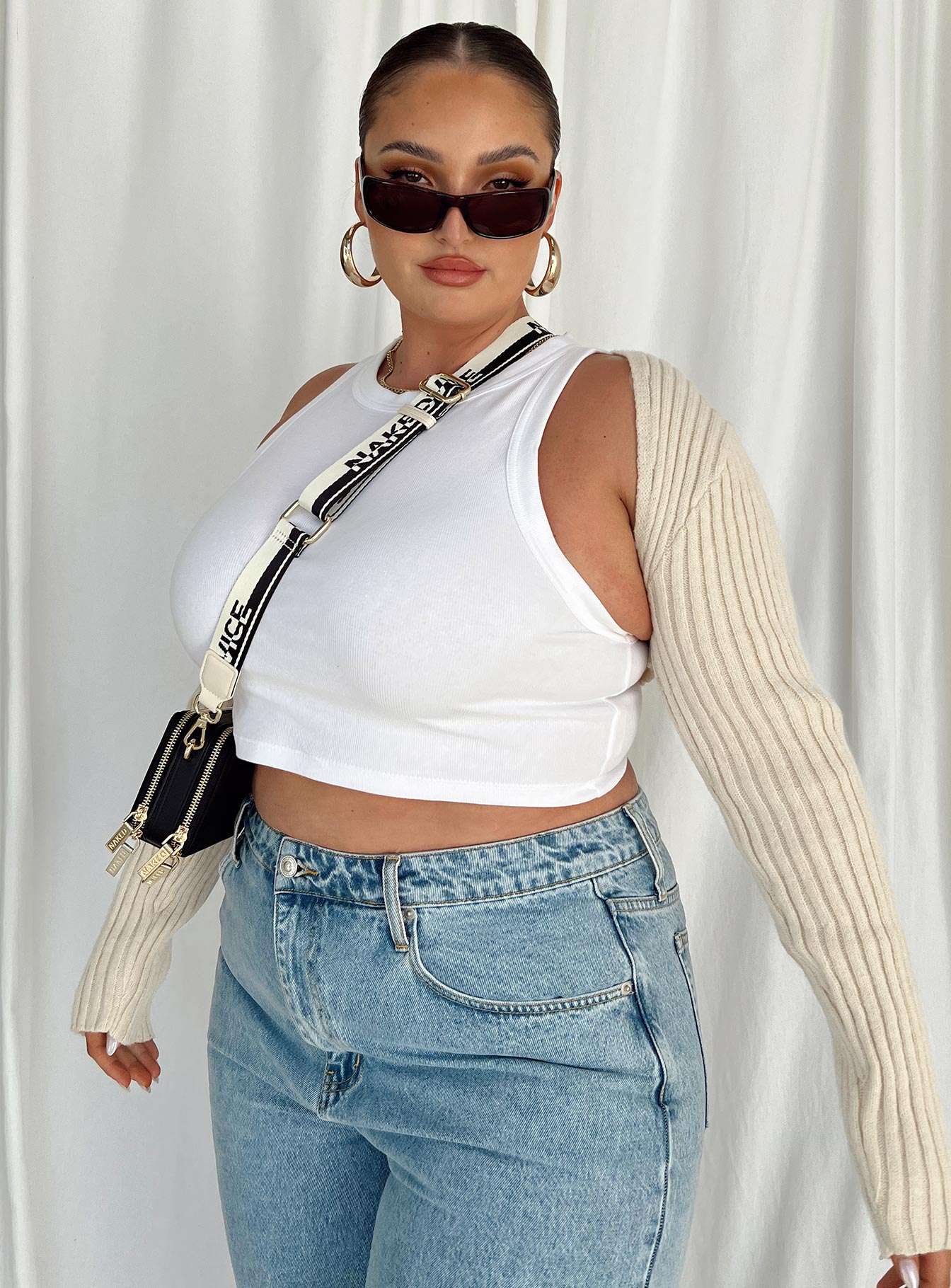 Aytan Bolero Sweater Beige Curve Princess Polly  Cropped 