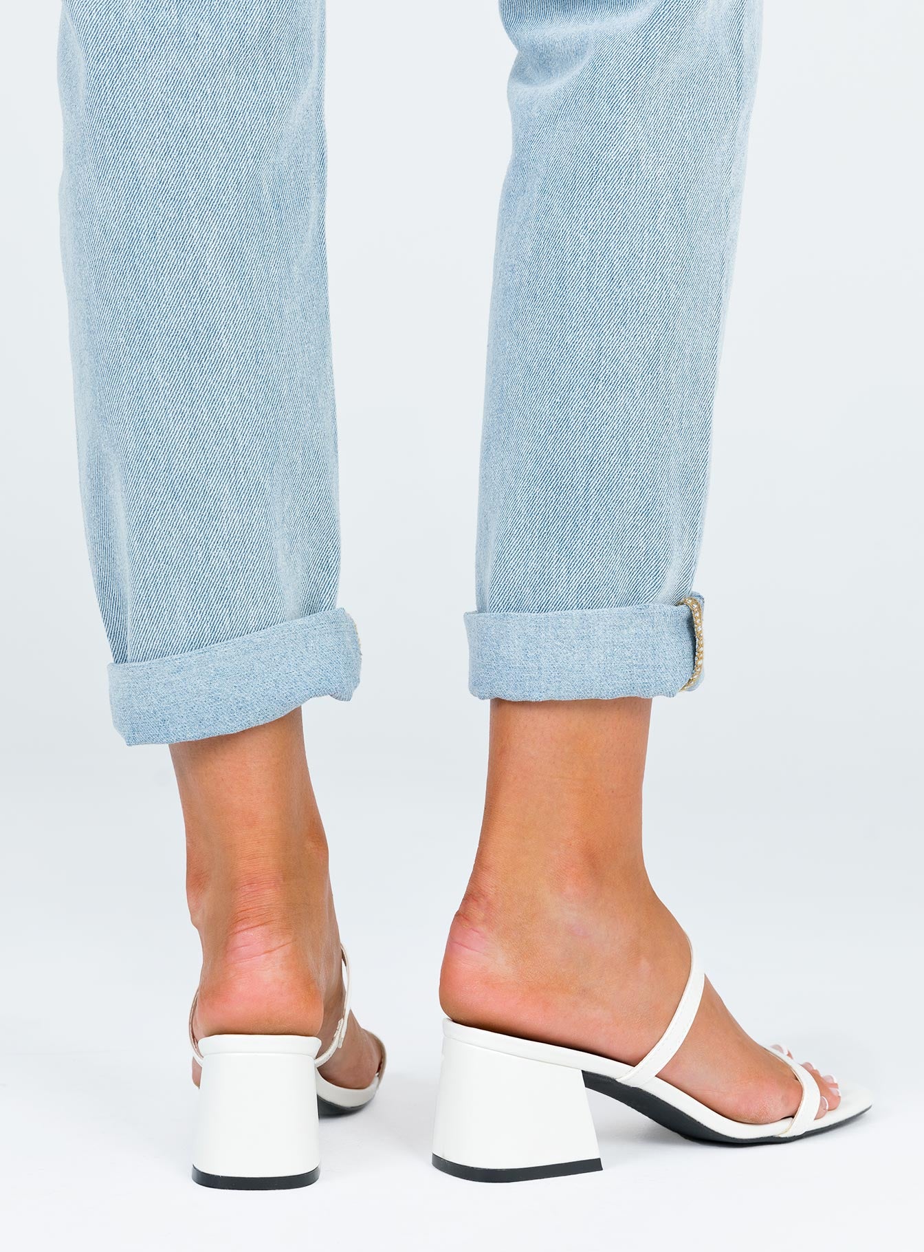 Therapy Goldie Heels White