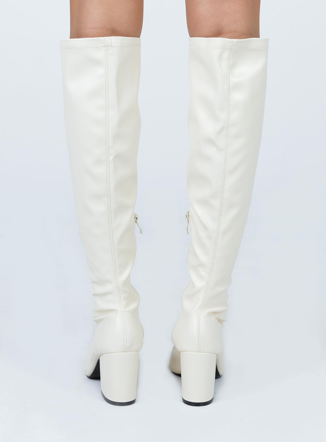 Olsen Boots White